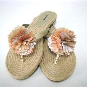 Express Summer Sandal gold with floral accent Size 10